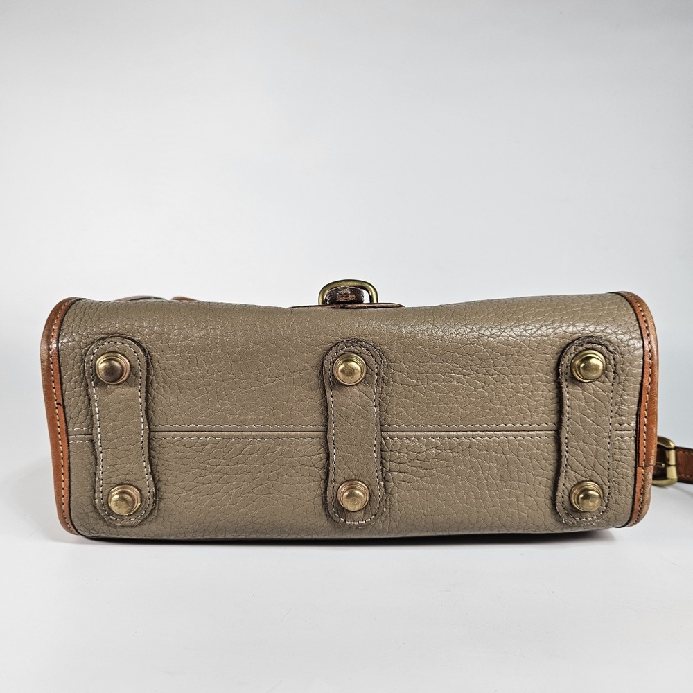 Vtg 90's Dooney & Bourke All Weather Leather Crossbody Bag Essex Flap Tan USA - Picture 11 of 16